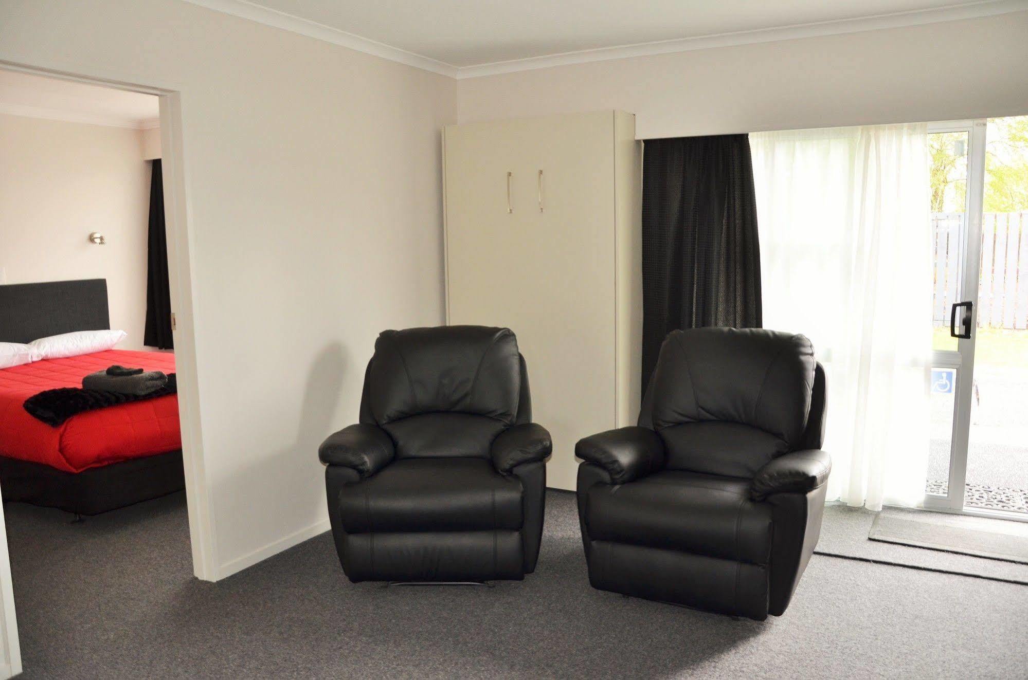 Esplanade Motels Гор Екстер'єр фото