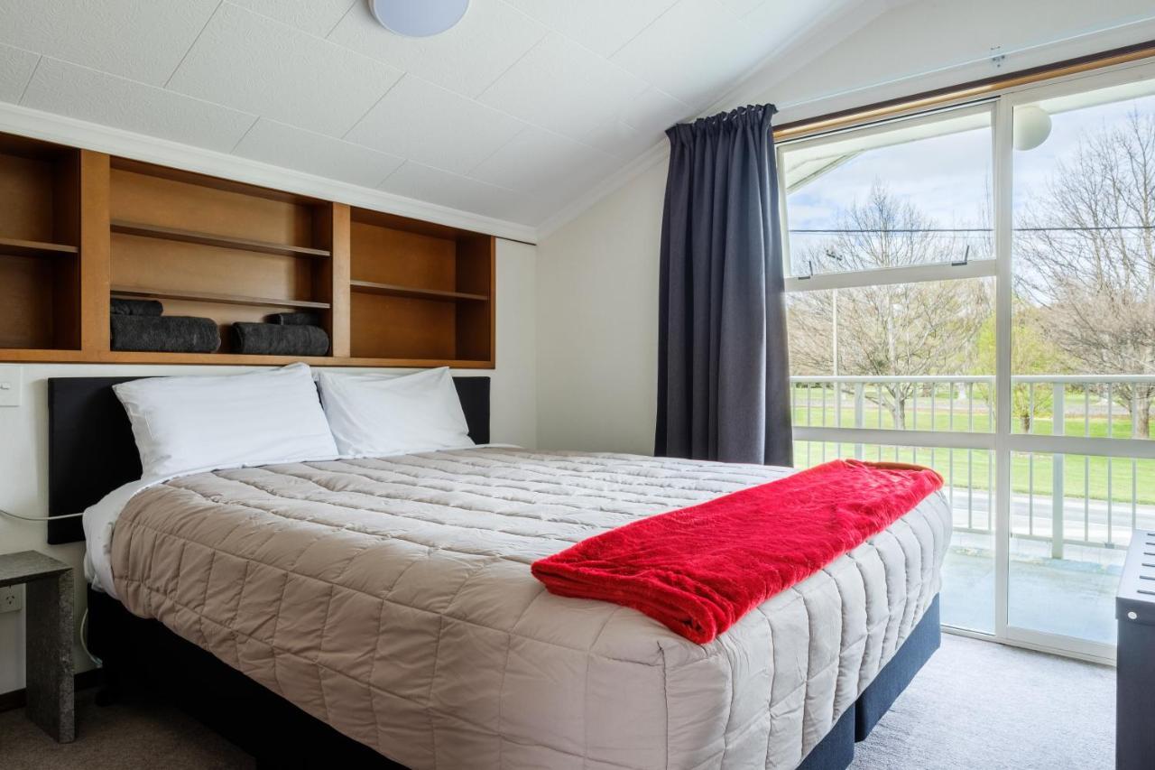 Esplanade Motels Гор Екстер'єр фото